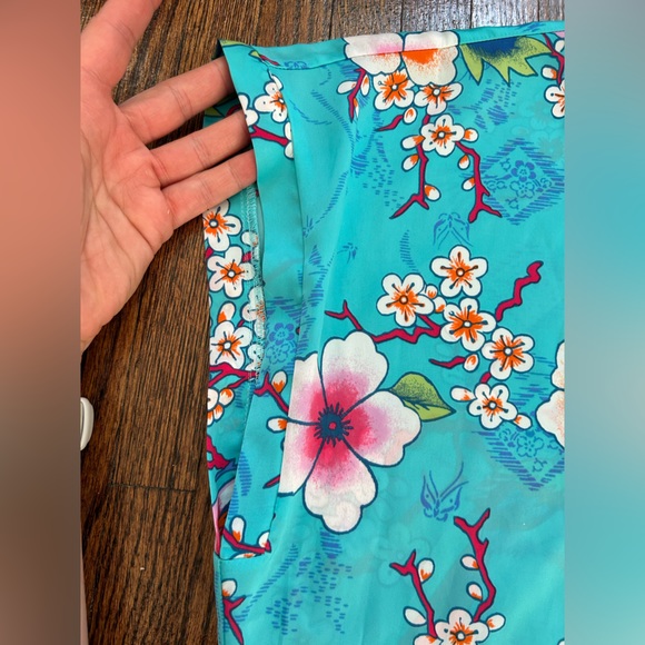 Natori Tropical Caftan Top - Picture 7 of 13